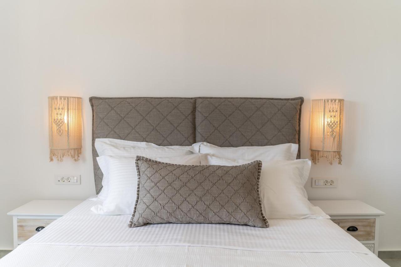 Santorossa Luxury Villas Emporio  外观 照片