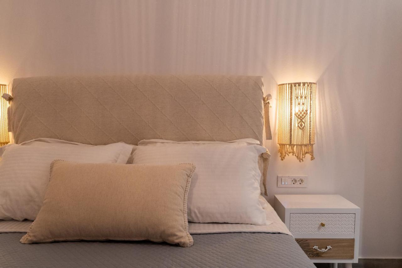 Santorossa Luxury Villas Emporio  外观 照片