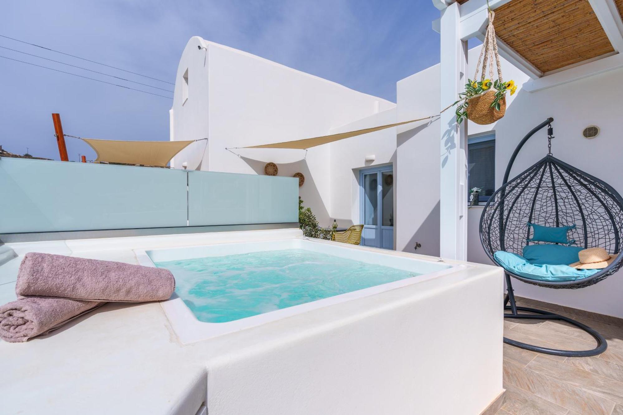 Santorossa Luxury Villas Emporio  外观 照片