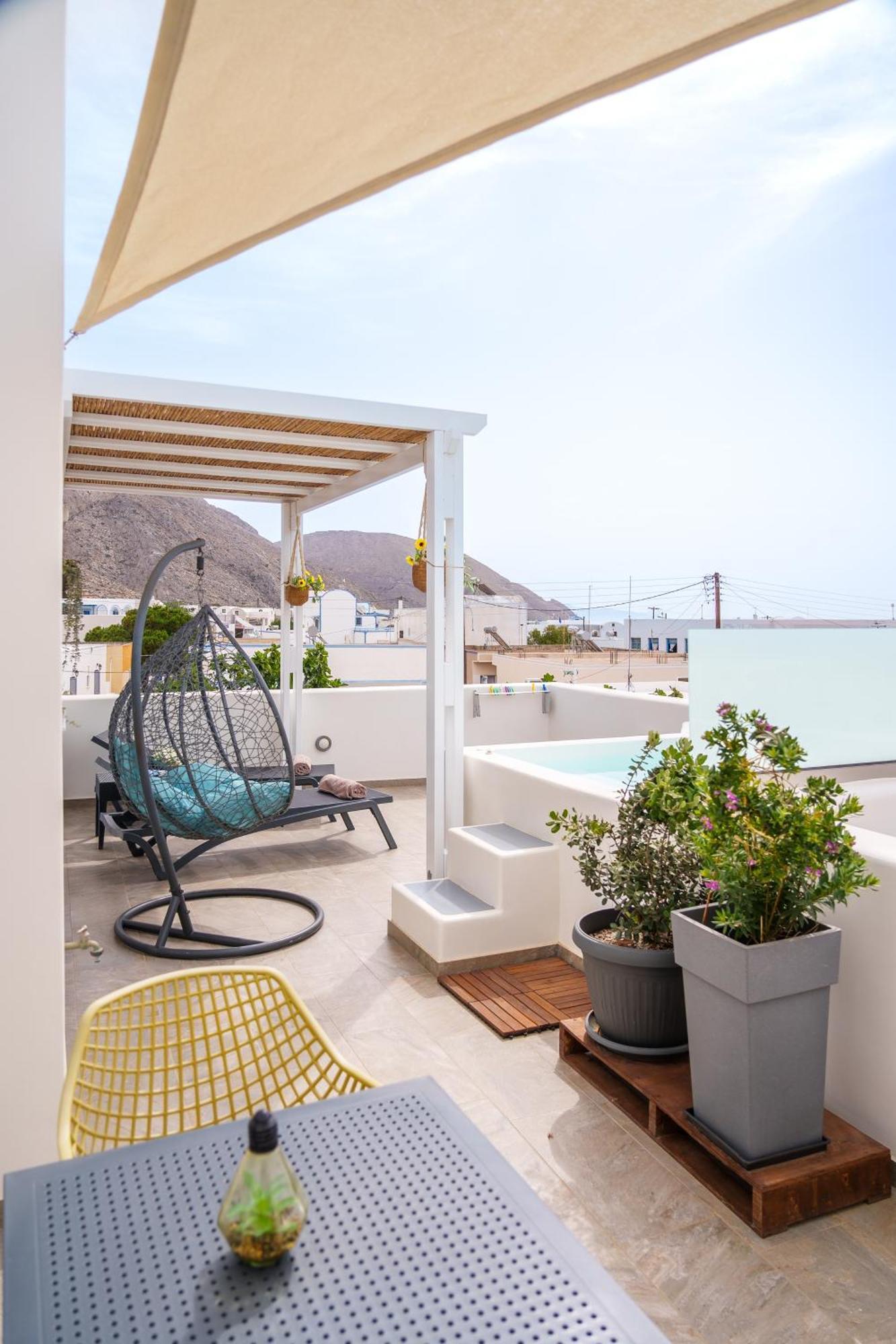 Santorossa Luxury Villas Emporio  外观 照片
