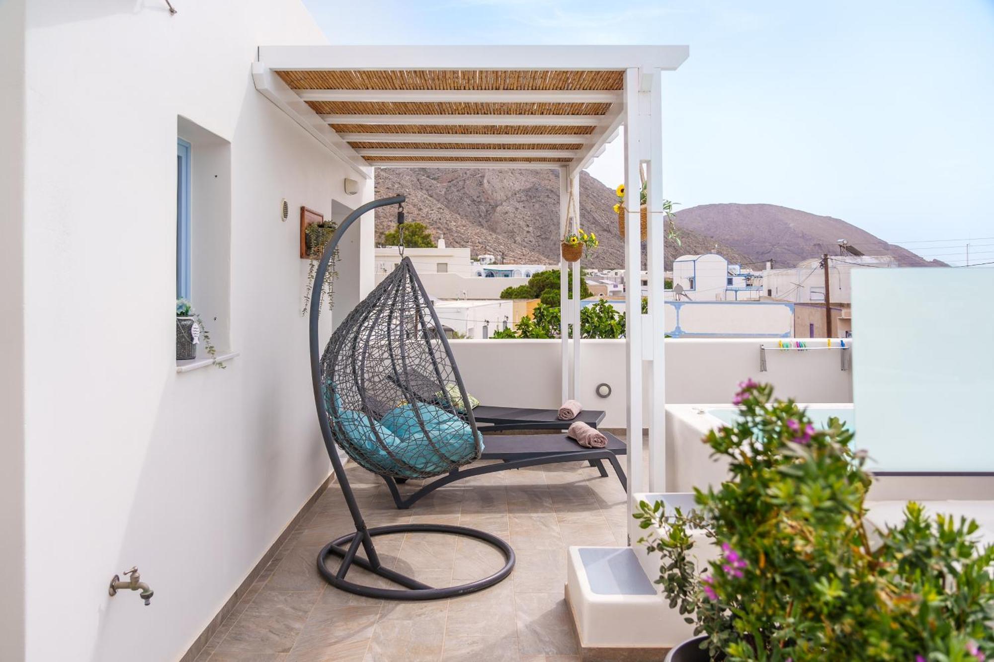 Santorossa Luxury Villas Emporio  外观 照片