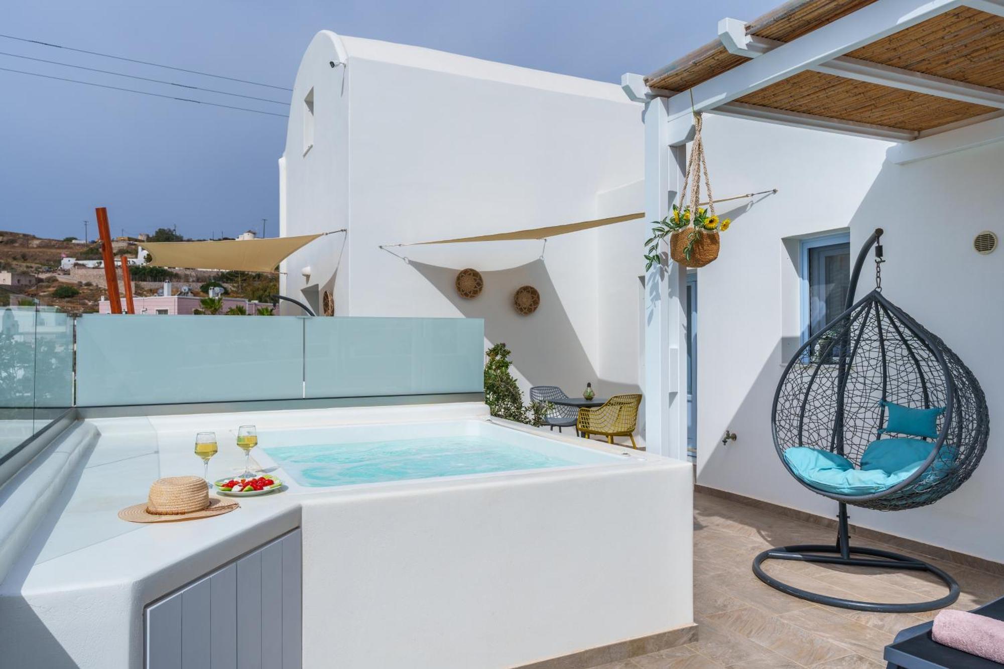 Santorossa Luxury Villas Emporio  外观 照片